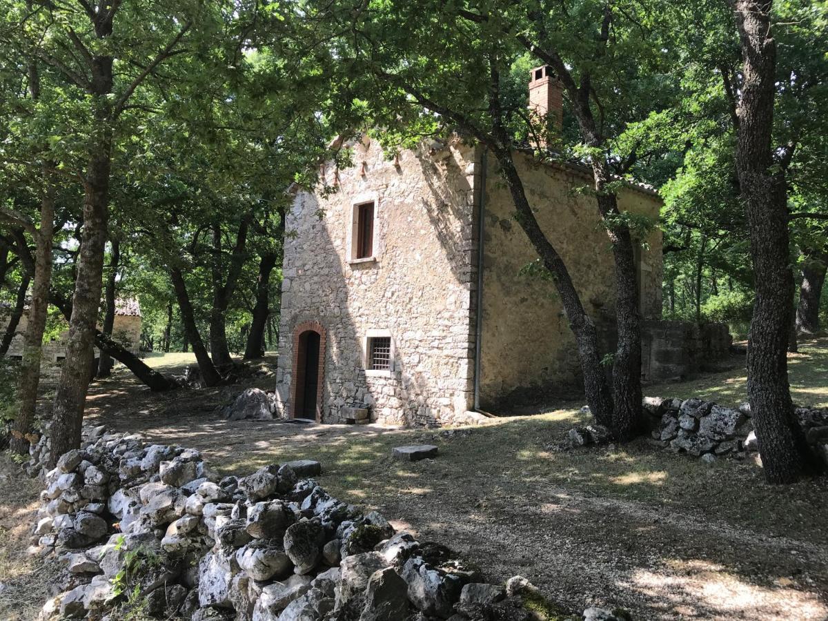 Difenza Cappella Villa San Giuliano del Sannio Bagian luar foto